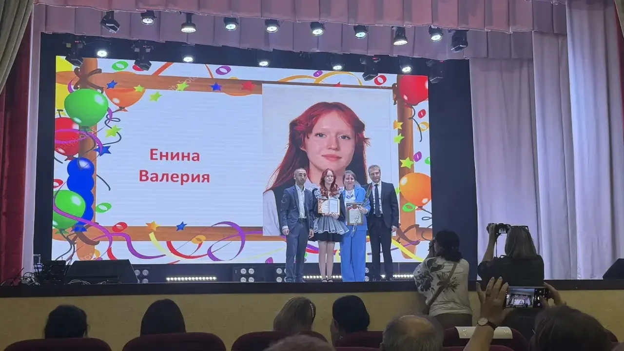 Творческое направление представители Валерия Енина и Дарья Ромащенко
