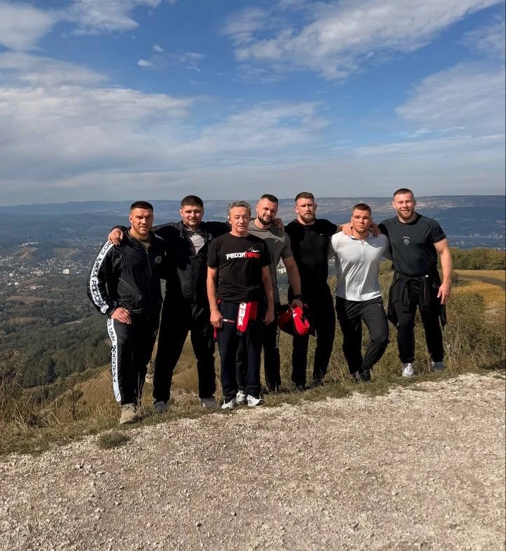 🇷🇺 Олег Попов в составе команды @fedorteam_mma на сборах в Кисловодске!