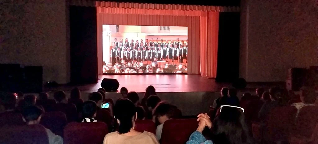Сегодняшний день в Центре Детского Творчества начался энергично✨ с утренней зарядки на ...