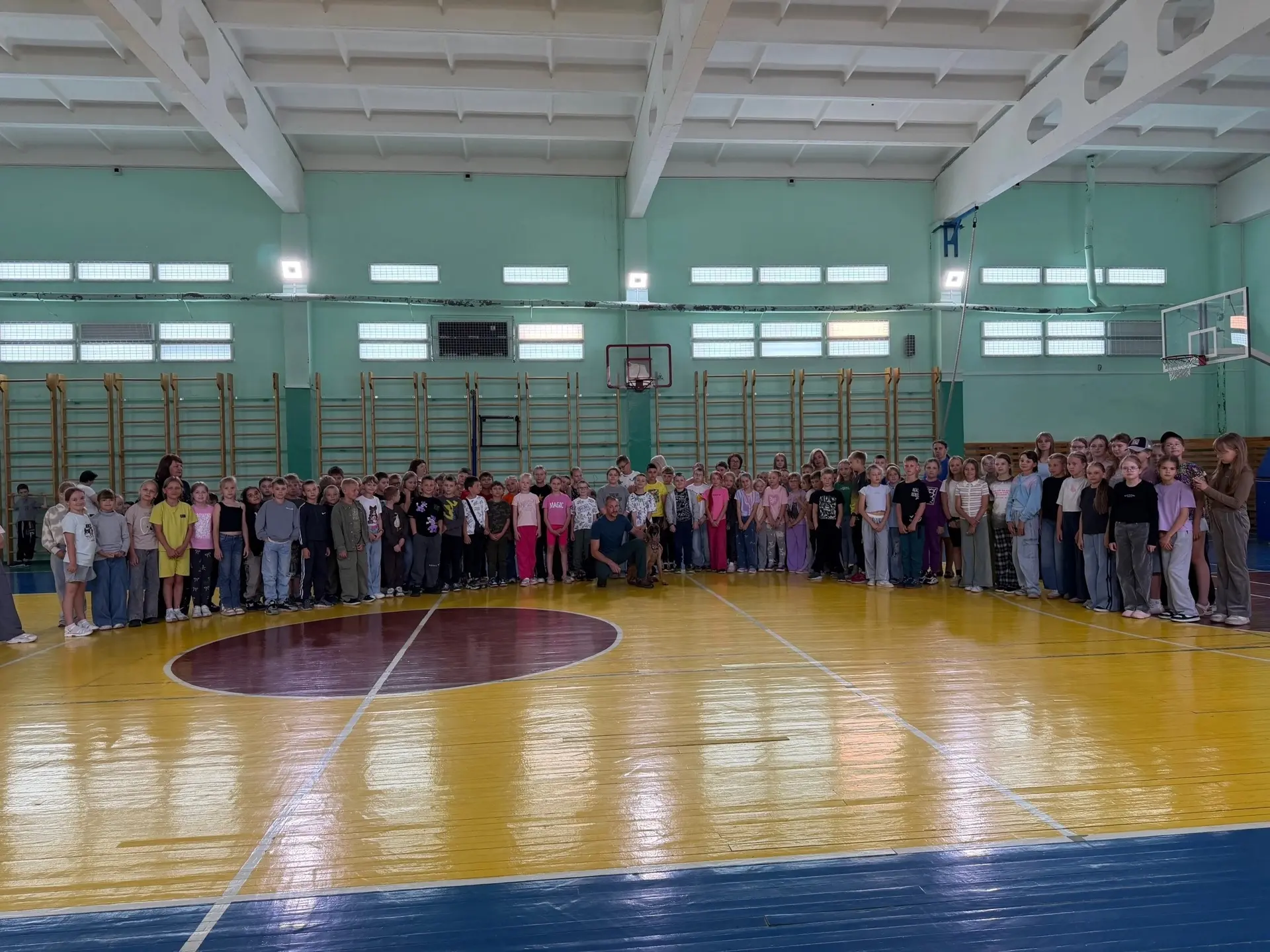 ☀️ Даже если за окном пасмурно и дождик, в нашем лагере кипит жизнь! ☀️

Сегодняшний день получился 