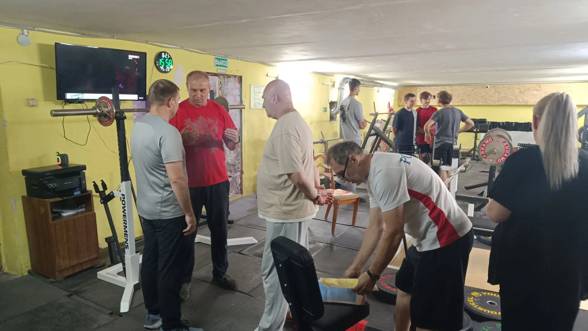 На базе МБУ ДО «Рубежанская спортивная школа» прошли городские соревнования по классиче...