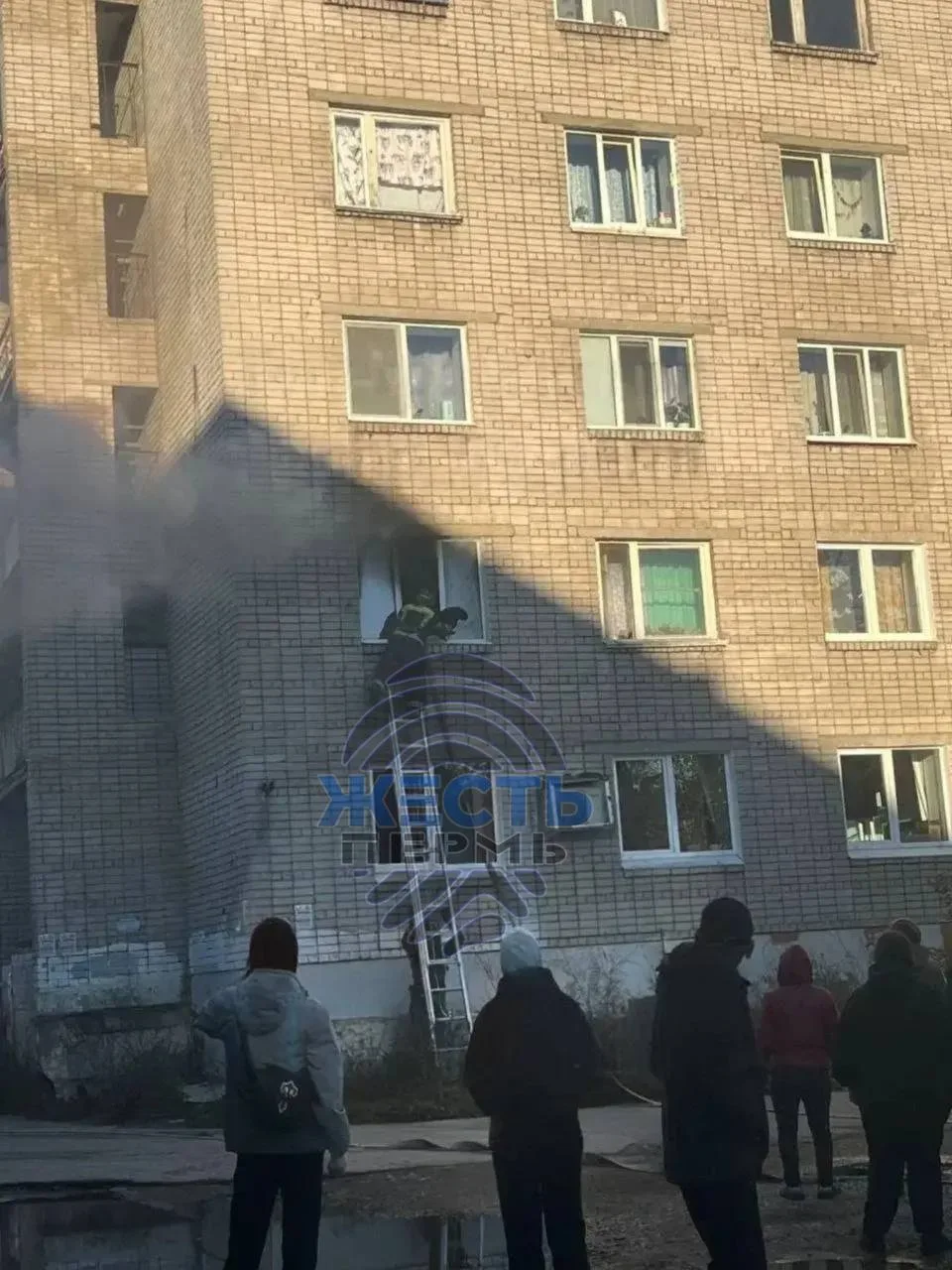 🔥Произошел пожар в районе улицы Богдана Хмельницкого