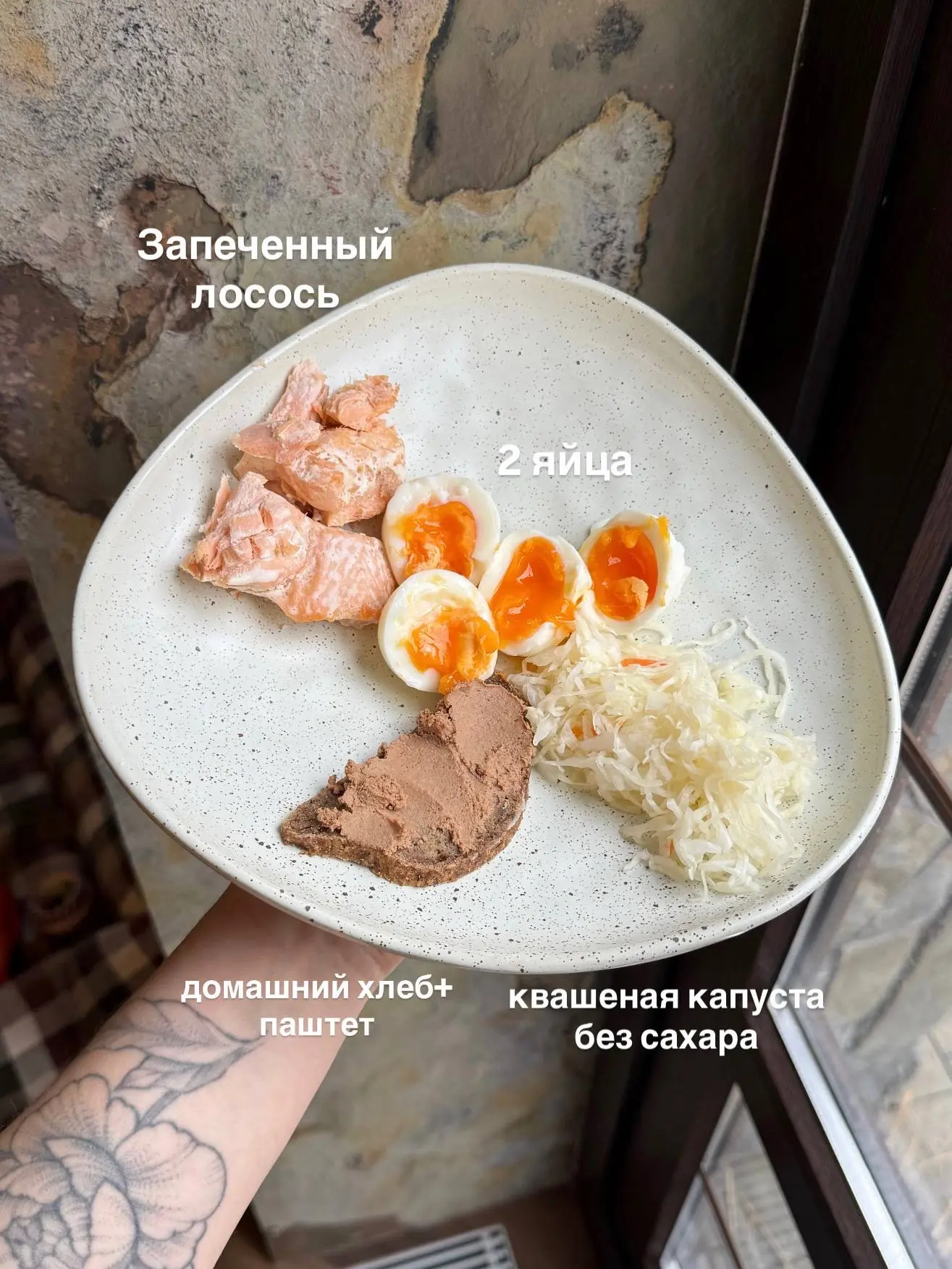 Воскресная подборка завтраков!  Давайте пройдемся по их сытности:  1. На первом месте – омлет с сыро