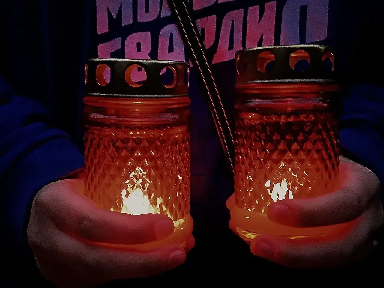 Акция «Свеча памяти»  Вчера - 20:00. Зажглись свечи. Зажглась память.  Вечером ученики, родители и п