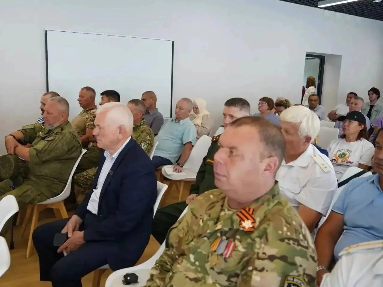 Руководство Ассоциации ветеранов СВО РТ провело встречу с жителями Елабуги.

В городе с рабочим визи