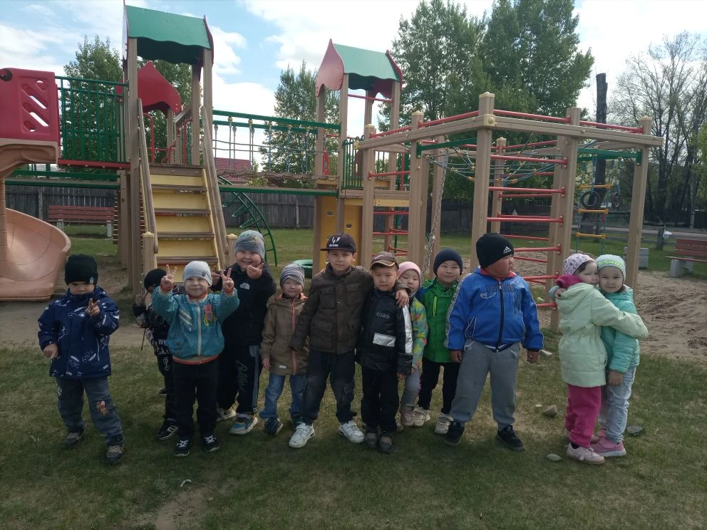 Сегодняшняя прогулка прошла организованно и безопасно. Дети проявили активность, интере...