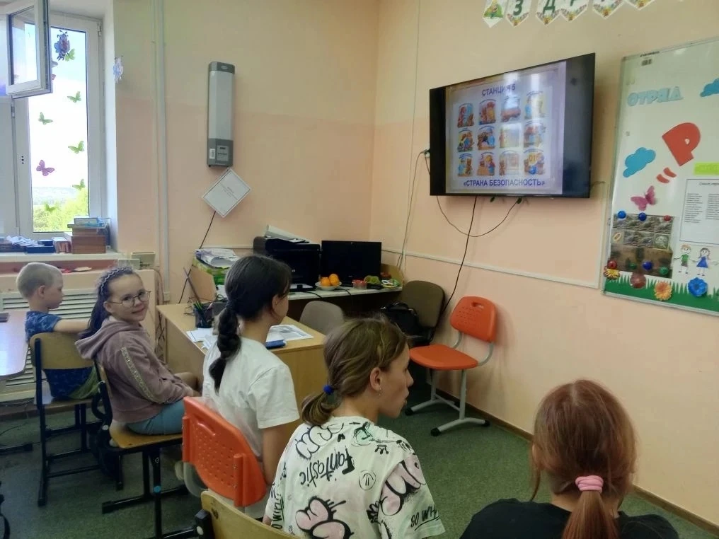 🌍 В Абалаке состоялось познавательное путешествие «Путешествие в мир безопасности»!