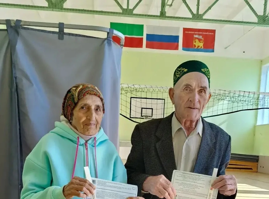 На избирательных участках наши ветераны проявляют высокую активность, подавая вдохновля...