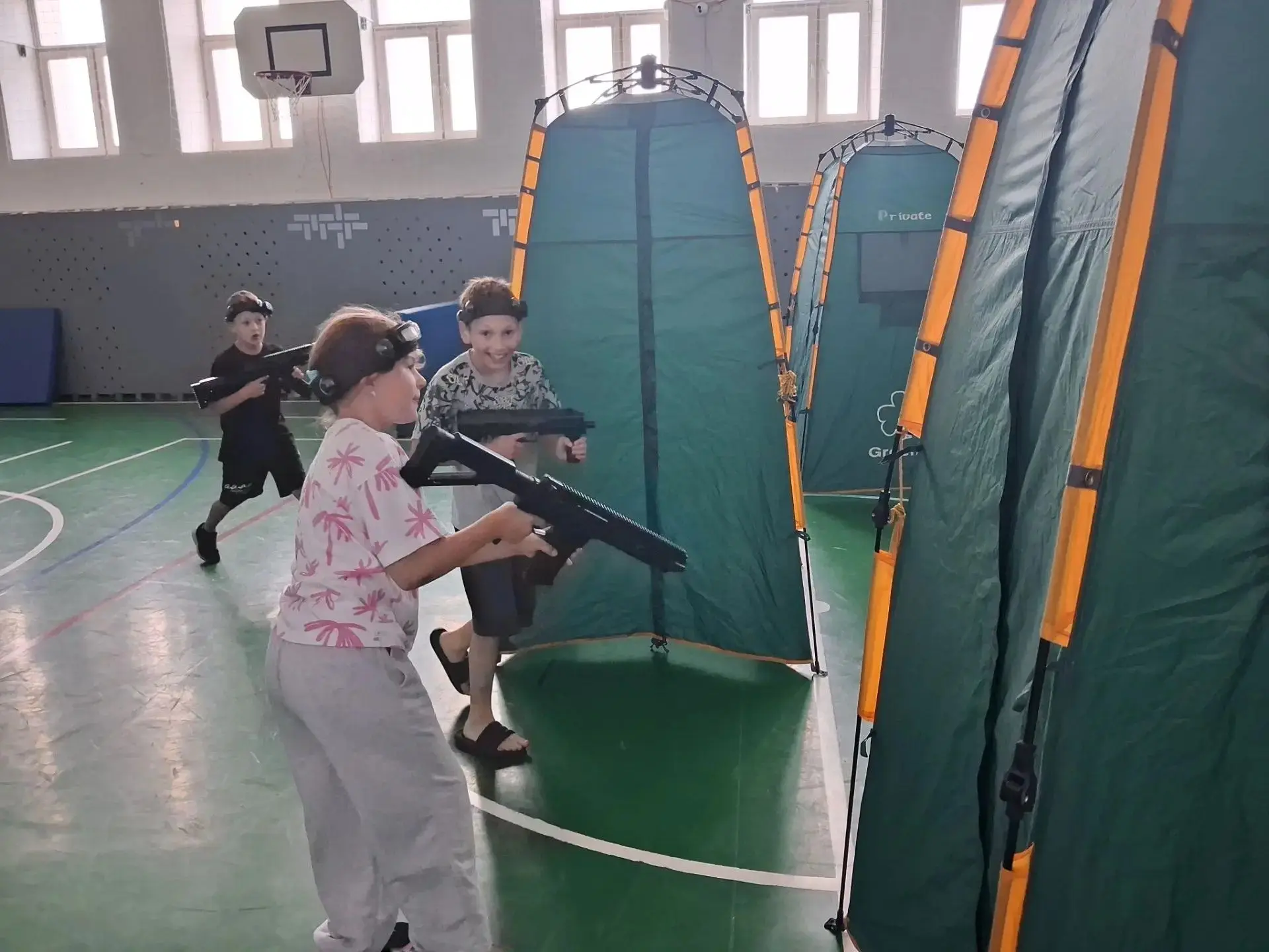 В лагере продолжаются лазерные бои! 💪🔥🔫
Никакой усталости — только азарт и командный дух. Сегодня