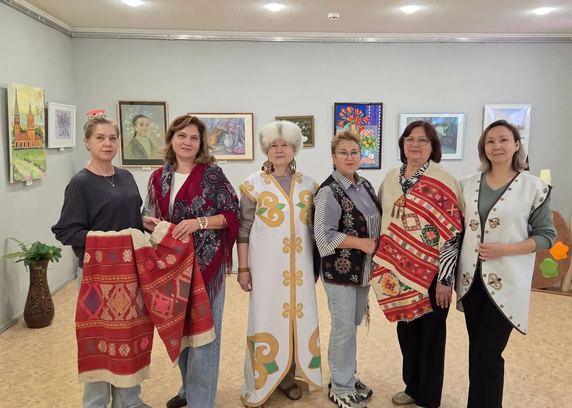 Художественная школа празднует День национального костюма народов Башкортостана, и мы р...