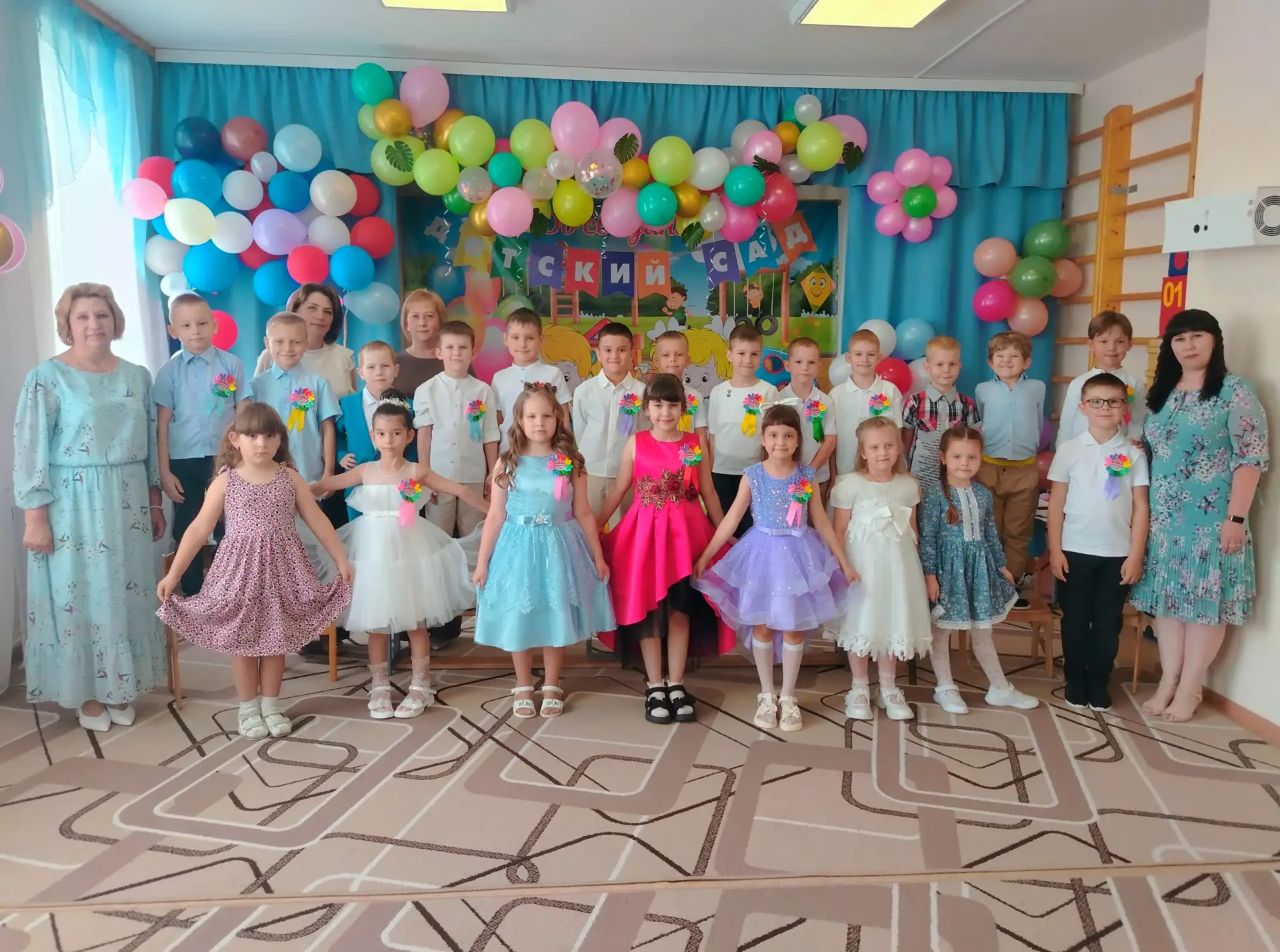 Выпускной в детском саду

✨✨✨29 мая в нашем детском саду царила атмосфера настоящего праздника – мы 