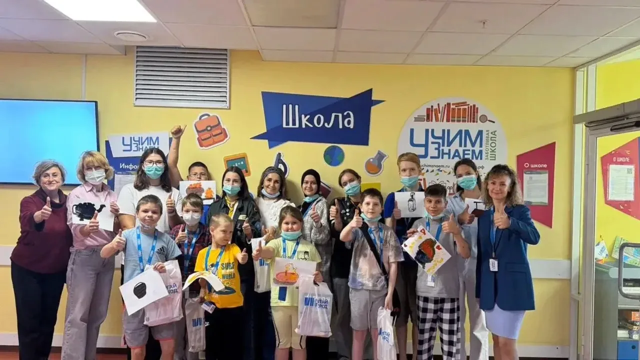 Марафон счастья: как школа дарила радость маленьким пациентам  ❤ Волонтерский отряд «ДОБРОволец» под