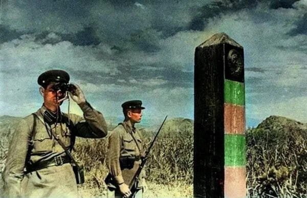 Сегодня наша страна отмечает День пограничника.