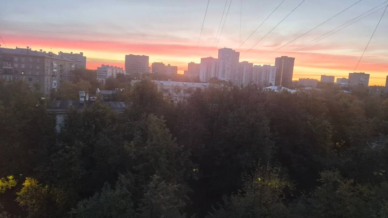 Рассвет на проспекте Буденного 🥰