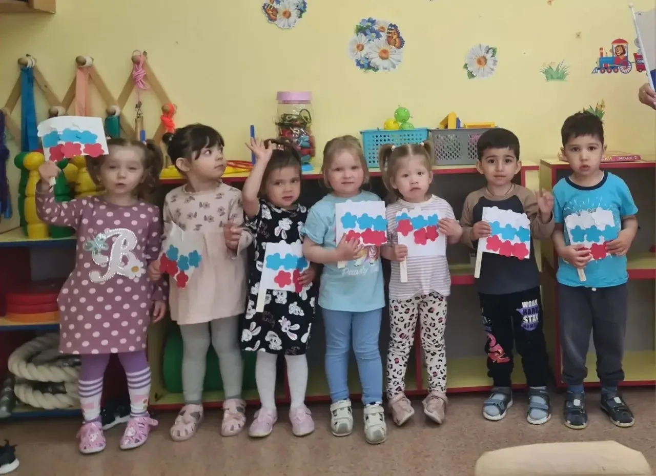 🇷🇺🎨 «С душой и красками к Дню России»: в саду кипит творческая подготовка к праздник...