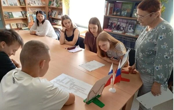 ✅В преддверии Дня Российского флага в Межпоселенческой Гордеевской центральной библиоте...