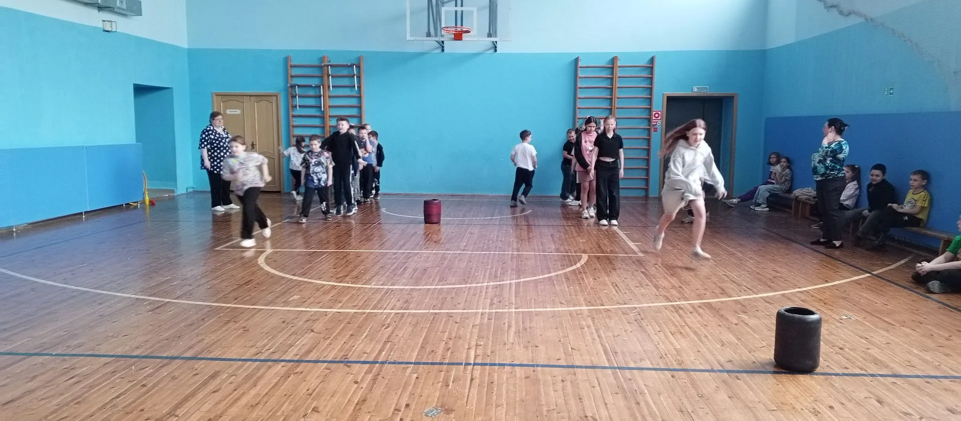 4 июня в пришкольном оздоровительном лагере с дневным пребыванием "Ромашка" прошли спор...