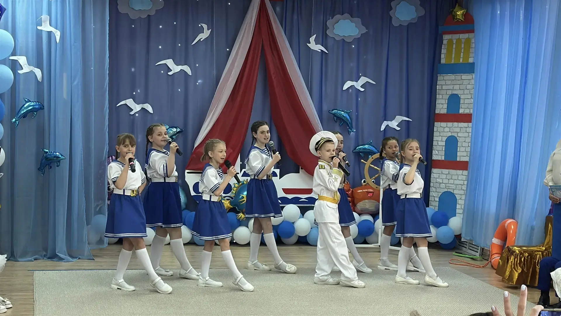 🎤🎶Наши морячки стали отличным украшением выпускного в дошкольном отделении средней шк...