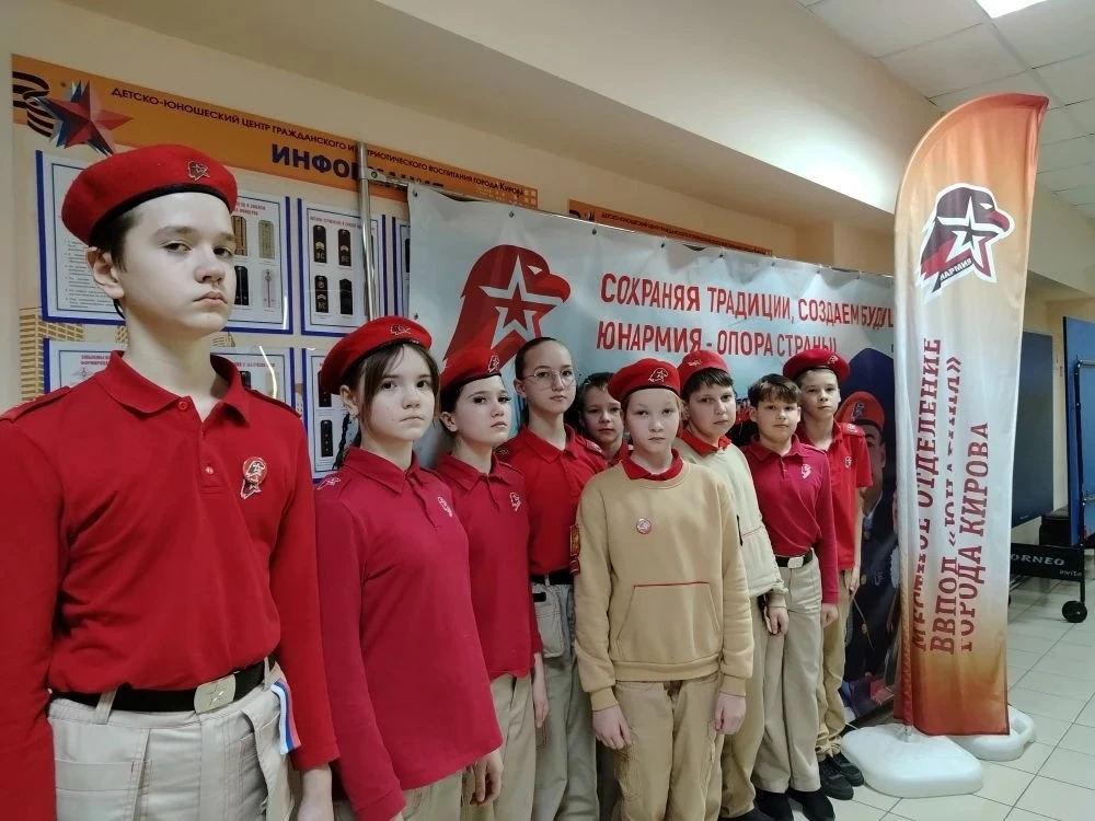 🎯 Меткость, дисциплина и командный дух!  На днях учащиеся юнармейского 5 «А» класса приняли участие 