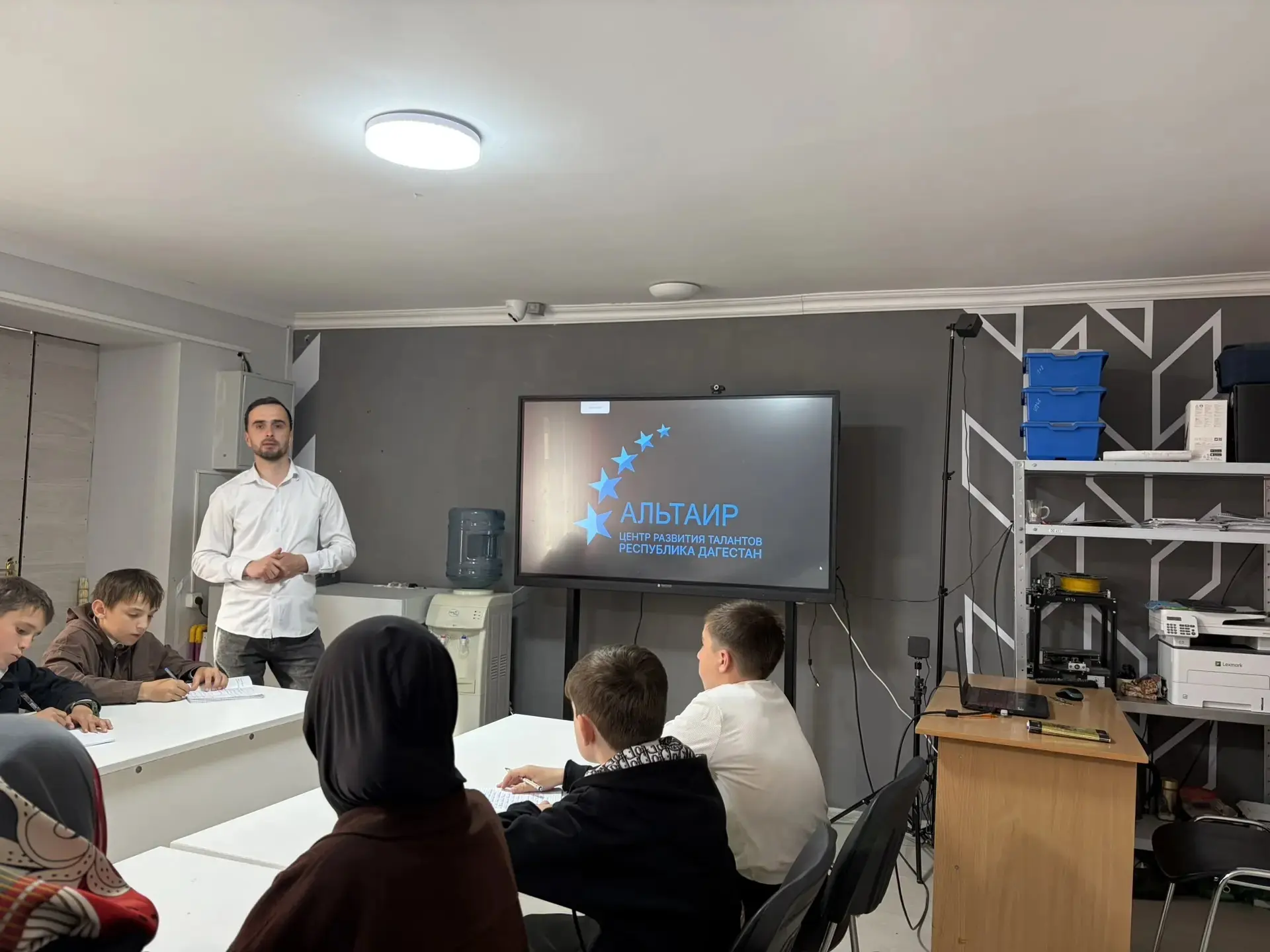 «АЛЬТАИР» РД. Центр развития талантов 🇷🇺

❄ Полярные станции Антарктиды

📍На базе МКОУ Тлохская С