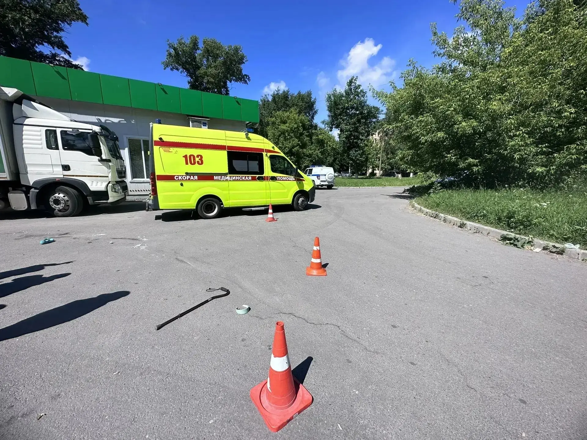 Смертельный наезд в Череповце: женщина погибла под грузовиком

В Череповце сегодня днем произошло тр