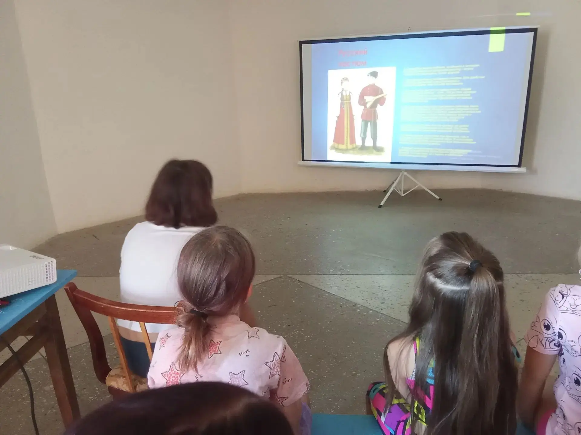 🌞Лагерь «Солнышко» на связи! 👋
Сегодняшний день выдался насыщенным и очень полезным. Начали утро с
