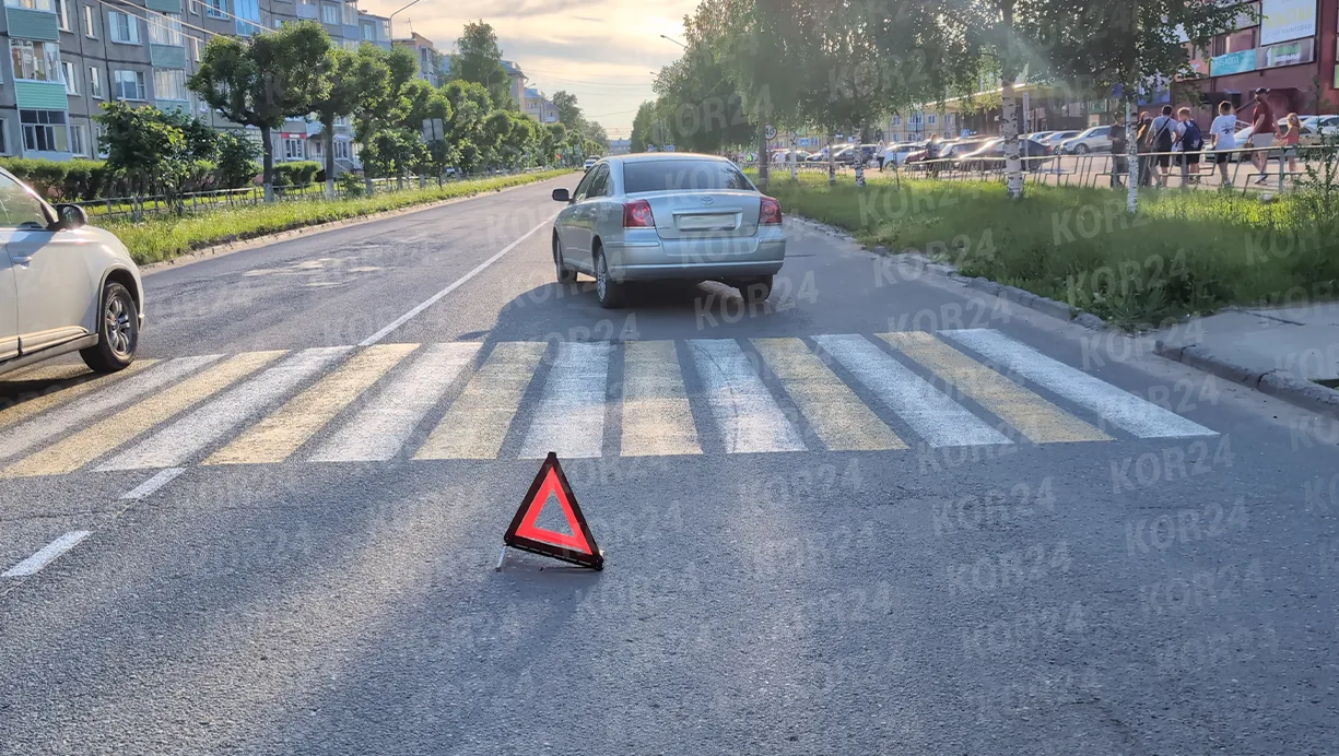 ⚡ На нерегулируемом пешеходном переходе на проспекте Ленина, напротив отделения Сбербан...