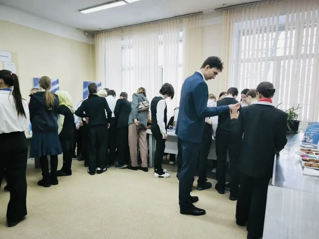 Профориентация в школе  Учащиеся 7Г класса посетили Хабаровский торгово-экономический техникум, где 