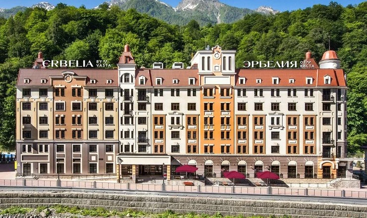 ЭРБЕЛИЯ ОТ ВАСТА РОЗА ХУТОР (БЫВШ. MERCURE ROSA KHUTOR) находится в самом сердце курорт...