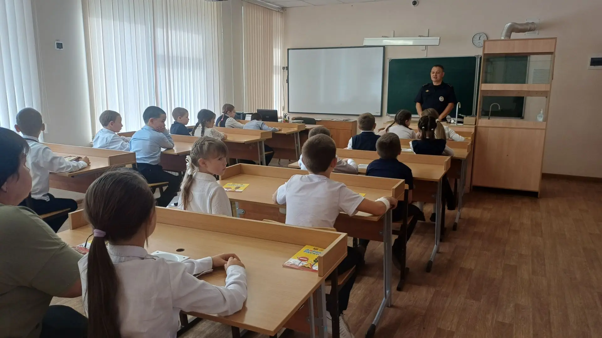 В рамках профилактики детского дорожно-транспортного травматизма капитан полиции Иванов...
