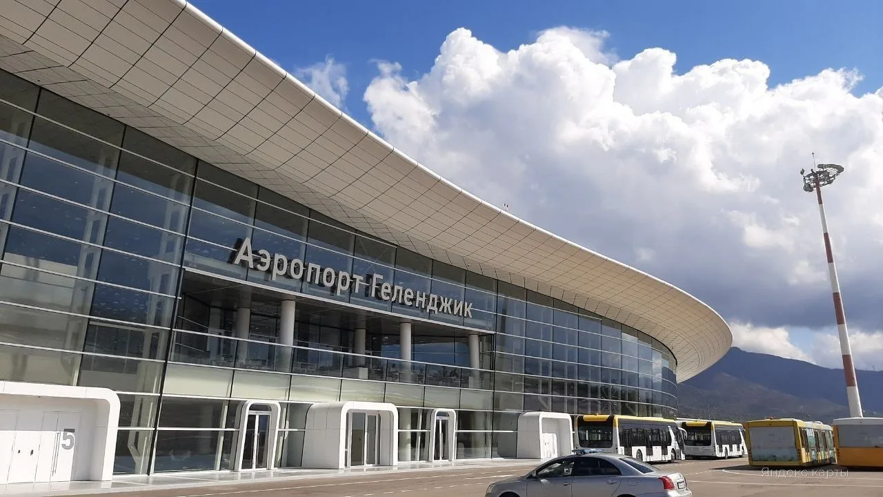 ✈️ Прямые авиарейсы в Геленджик запустили из Сургута 

Улететь в солнечный регион можно по субботам 