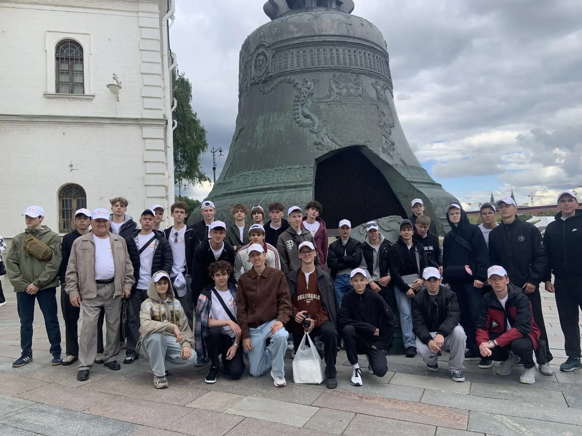 🏛️Барнаульские школьники завершают трёхдневный тур по Москве