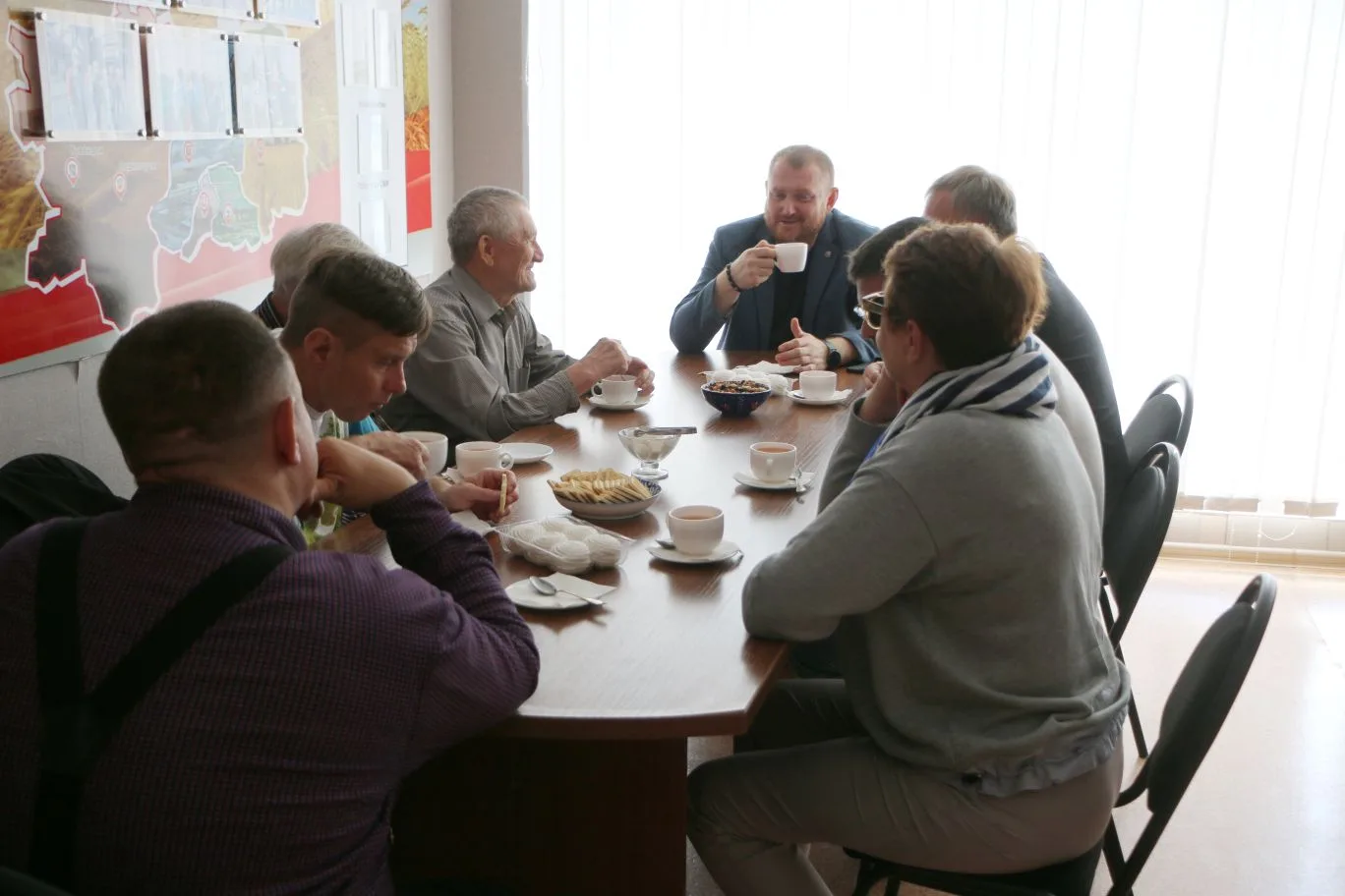 ☕ Артём Воробьёв встретился с командой «Олимп» перед областным финалом

Глава Орска пригласил членов