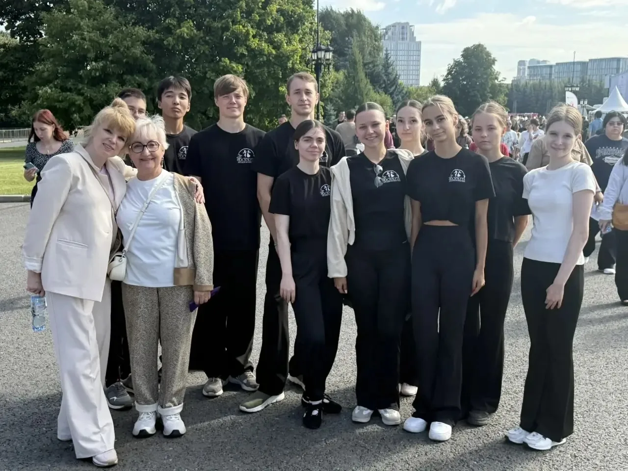 Ансамбль "Воркута" и мастера Коми представили регион на фестивале славянского искусства...