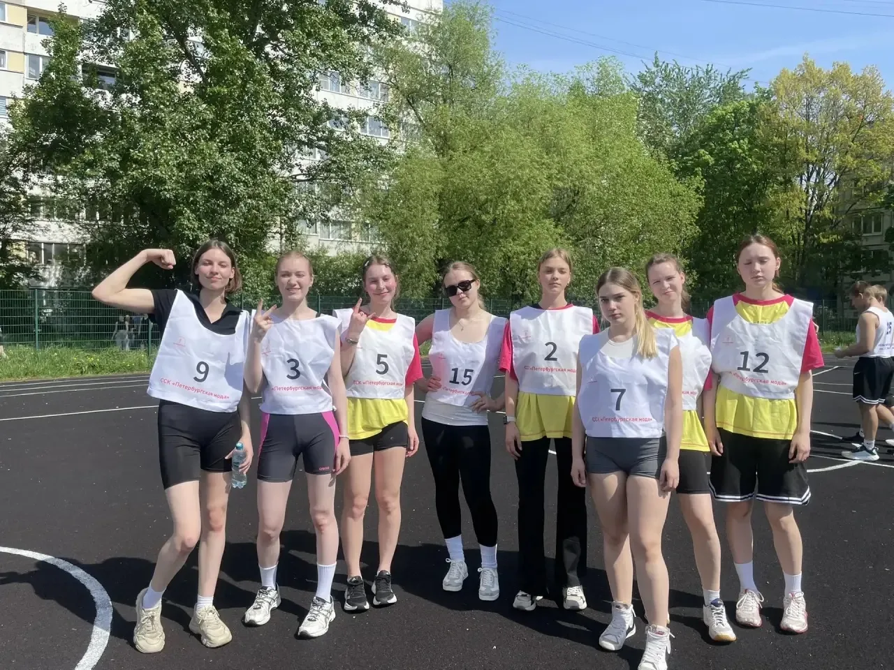 30°C? Не проблема! 🔥☀️ Команда девушек Колледжа Петербургской моды показали, что такое...