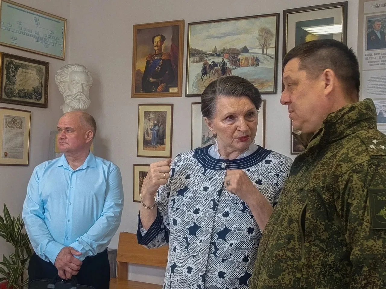 В школе №18 обсудили развитие православно-патриотического воспитания учащихся кадетских классов  В р