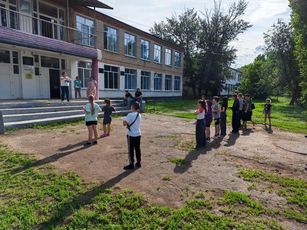 Рассказываем, как прошёл наш насыщенный день «В гостях у природы». 

​🔹 Бодрое и вкусное утро

Утро