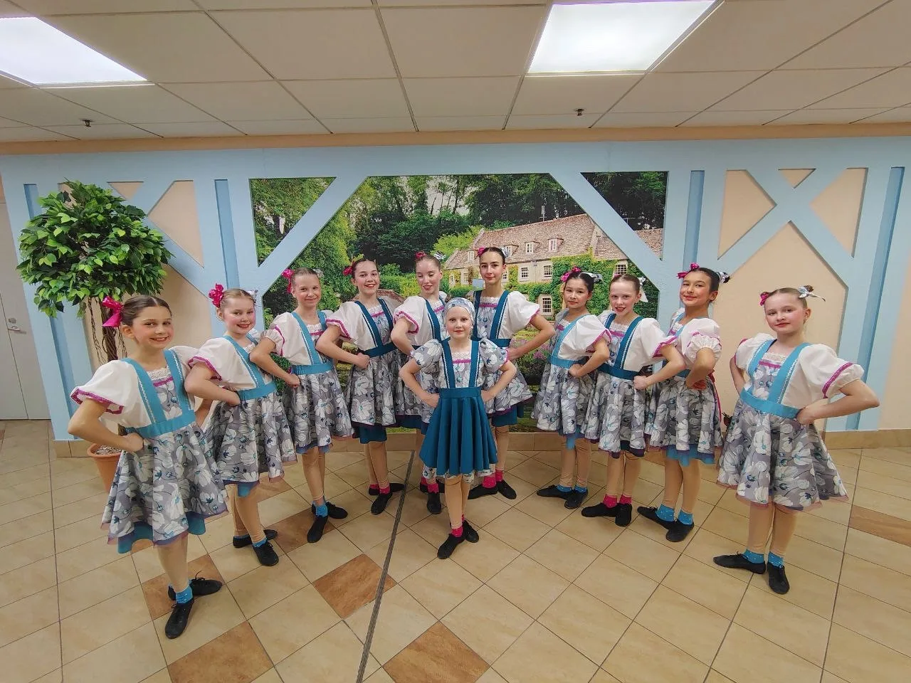Звёзды «Поэмы» зажигаются на сцене! ✨  Друзья, у нас отличные новости! Конкурсное движение в самом р