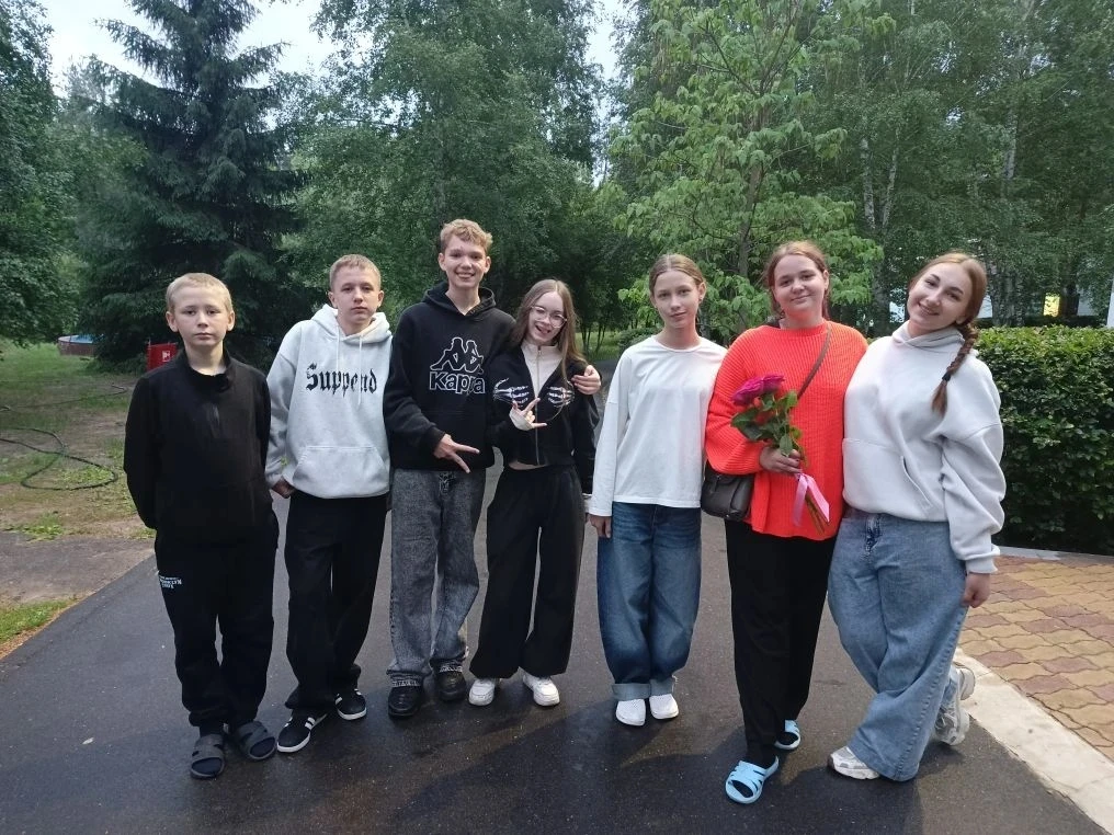 🌿 Районный биолого-экологический лагерь «Экос»

С 25 по 29 мая 2026 года команда учащихся Морозовск