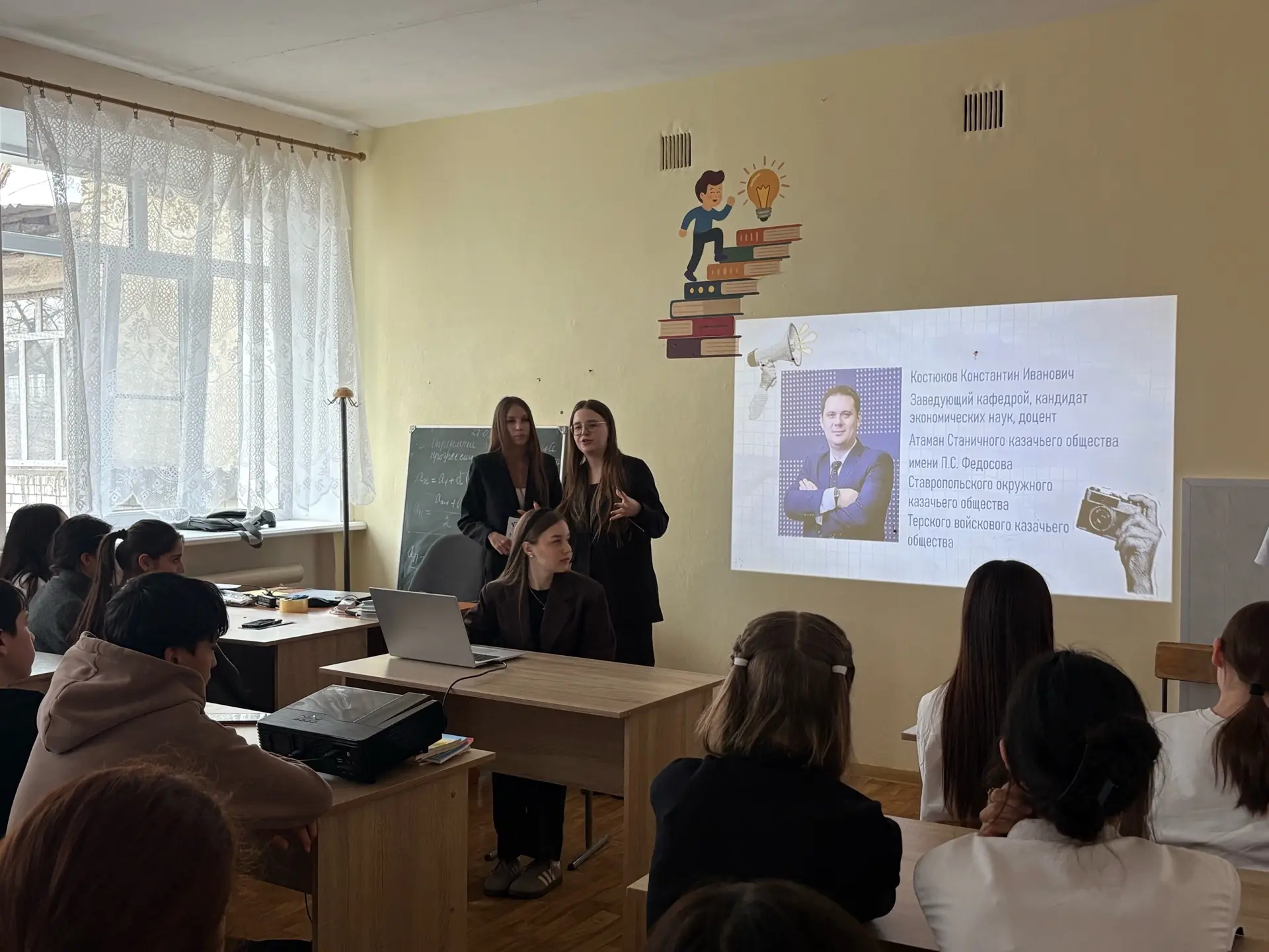 📍 Нефтекумск | Мастер-классы для абитуриентов  После яркой концертной программы участники встречи пр