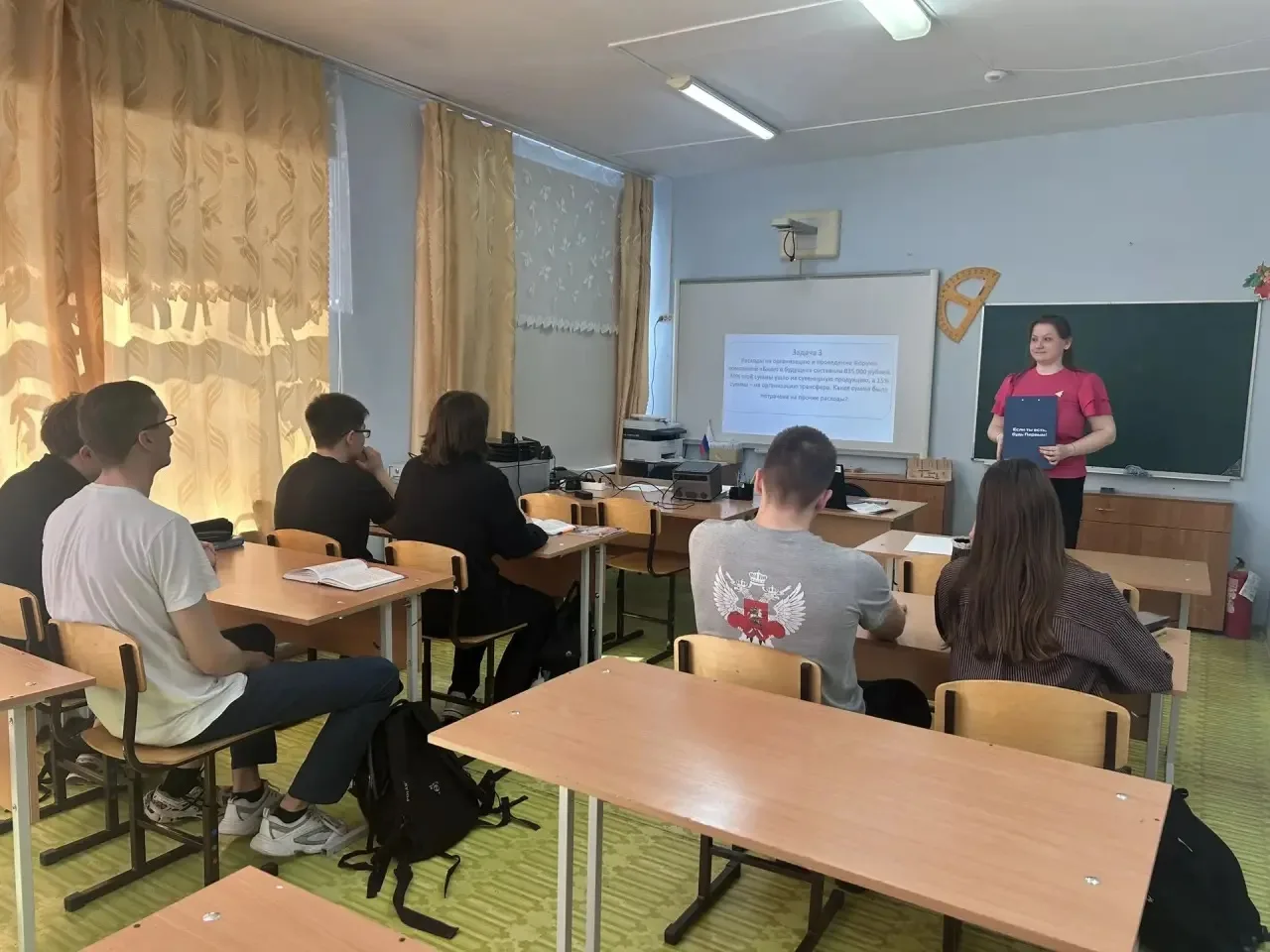 Профориентация по-взрослому: как 11-классники конструировали свой «Билет в будущее» 🌱🚀