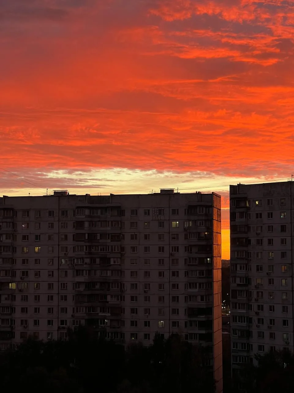 Сегодня прямо-таки огненным закатом нас порадовали 😍