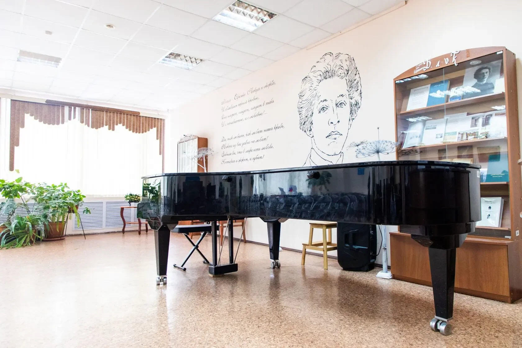 🎼 Фортепианный концерт пройдет в библиотеке на Сталеварова