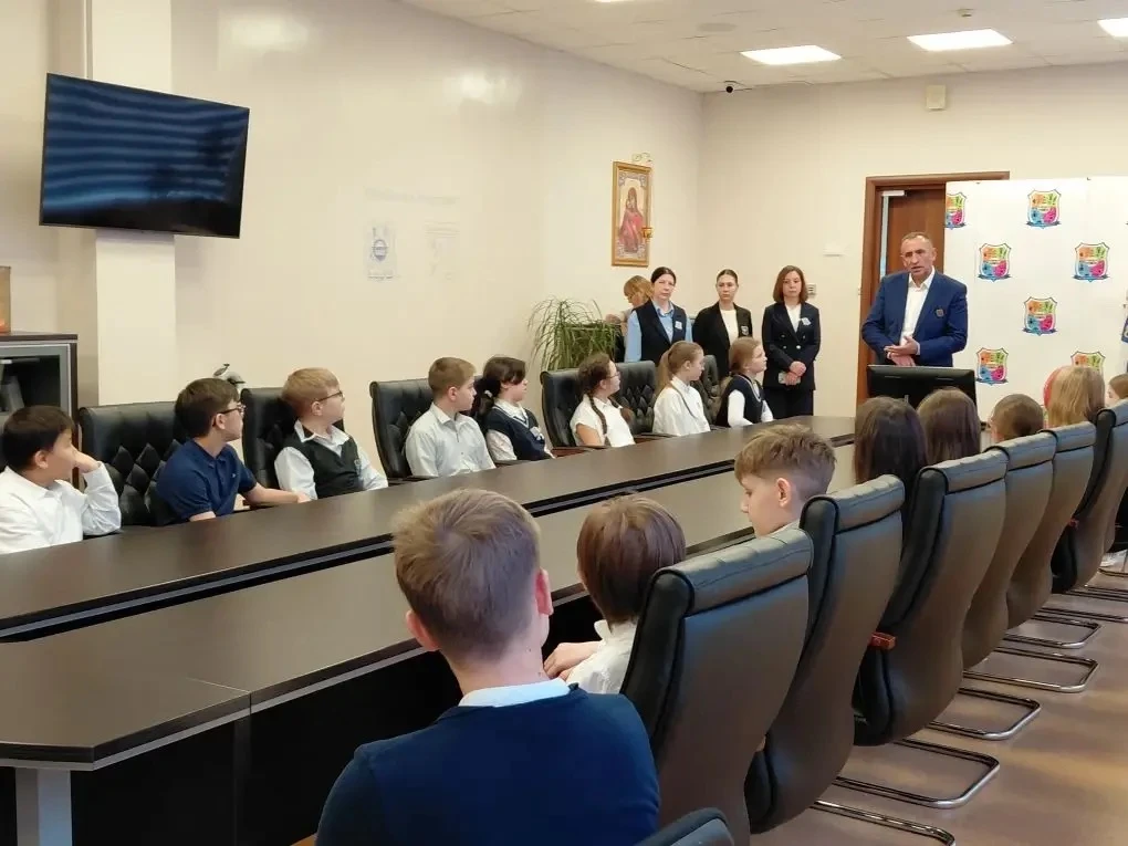 Важный разговор о культуре общения и добрых делах  🏠В Центре образования «Кудрово» состоялась важная