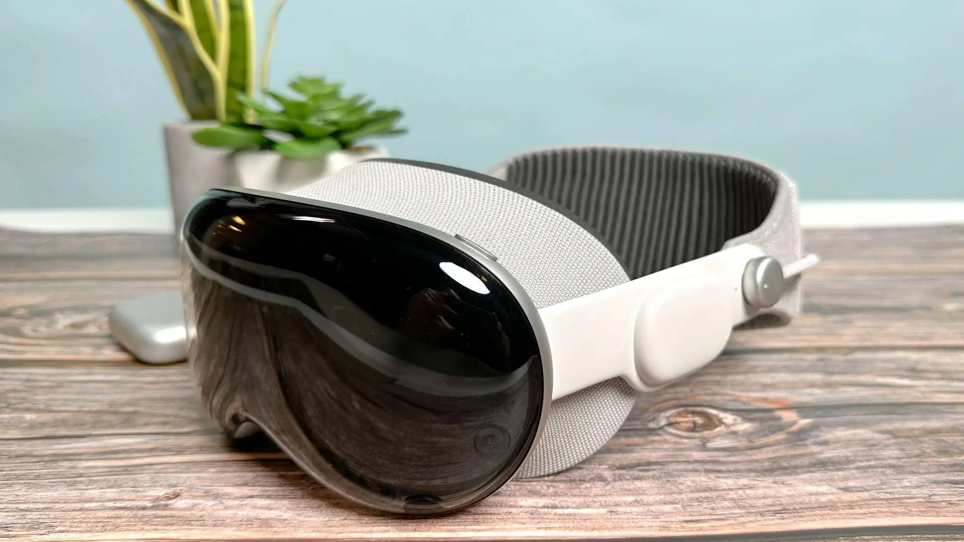 Apple готовит новый Vision Pro