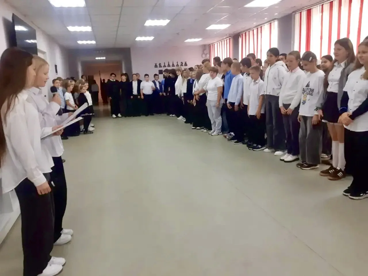 В Подгоренской школе № 2 прошла общешкольная линейка в рамках акции «Спасибо, что #МЫВМ...