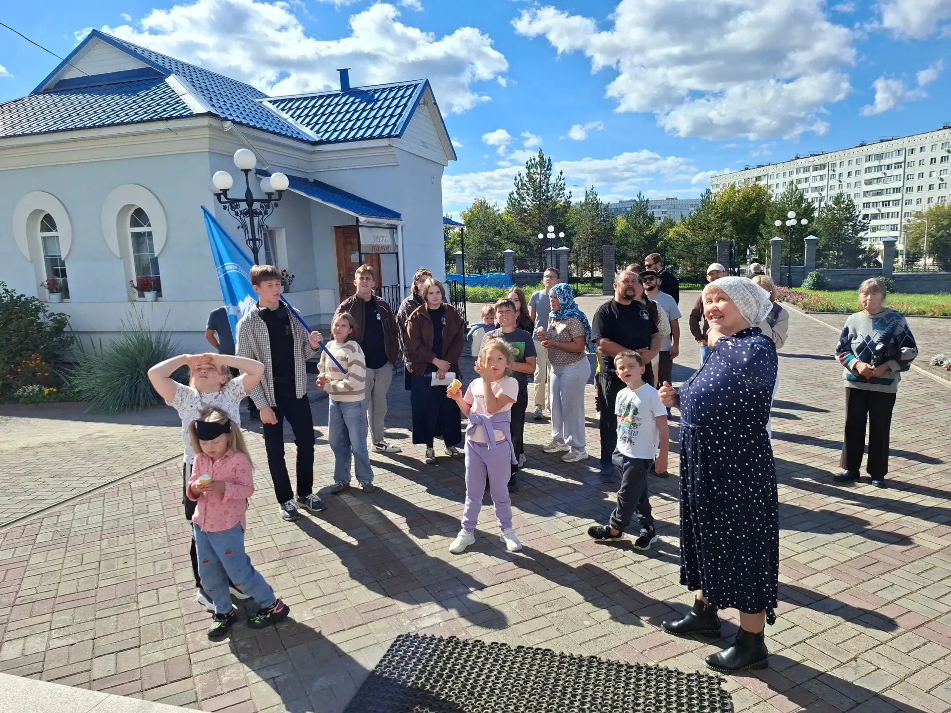 Кто сказал, что духовные путешествия совершаются только пешком? На днях в Сосновоборск ...
