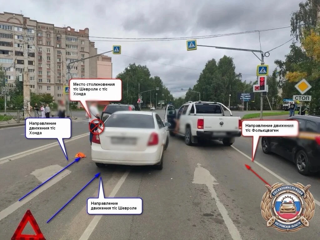 ВОДИТЕЛЬ ИНОМАРКИ ПОСТРАДАЛ В ТРОЙНОМ ДТП НА КИНЕШЕМСКОМ ШОССЕ В КОСТРОМЕ