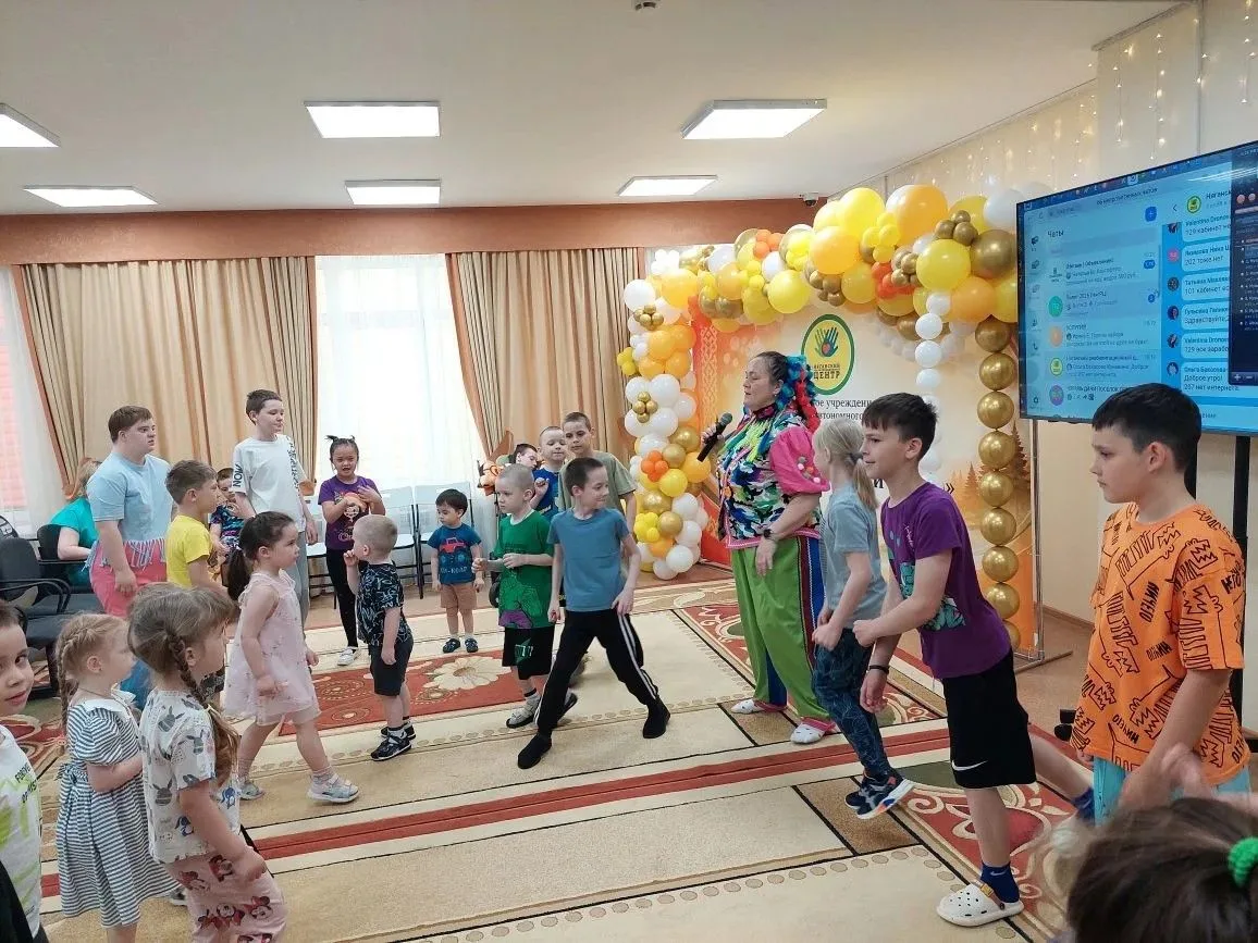 Первая смена летней площадки позади…  А кажется, будто только вчера радостно кричали «А вот и мы!» н