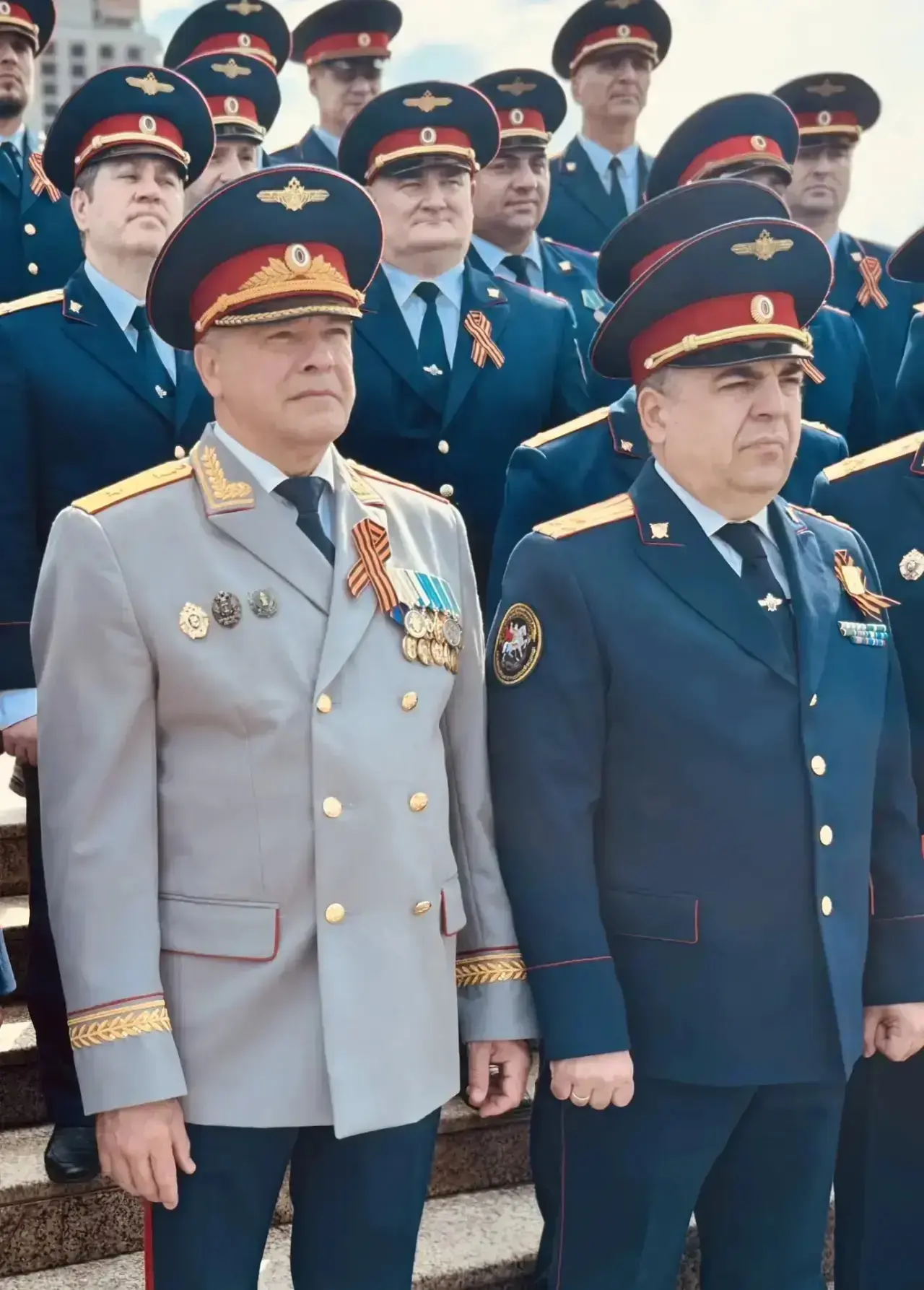 Руководитель следственного управления возложил цветы к стеле «Город воинской славы» в Г...